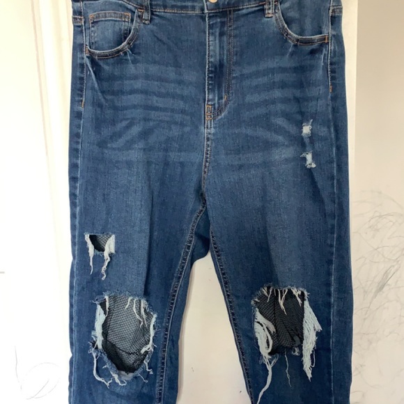 JEANS WITH BELT - Picture 1 of 7